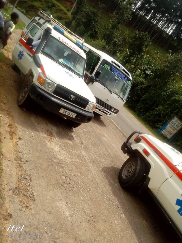 Umubyeyi yabyariye mu modoka y’abagenzi