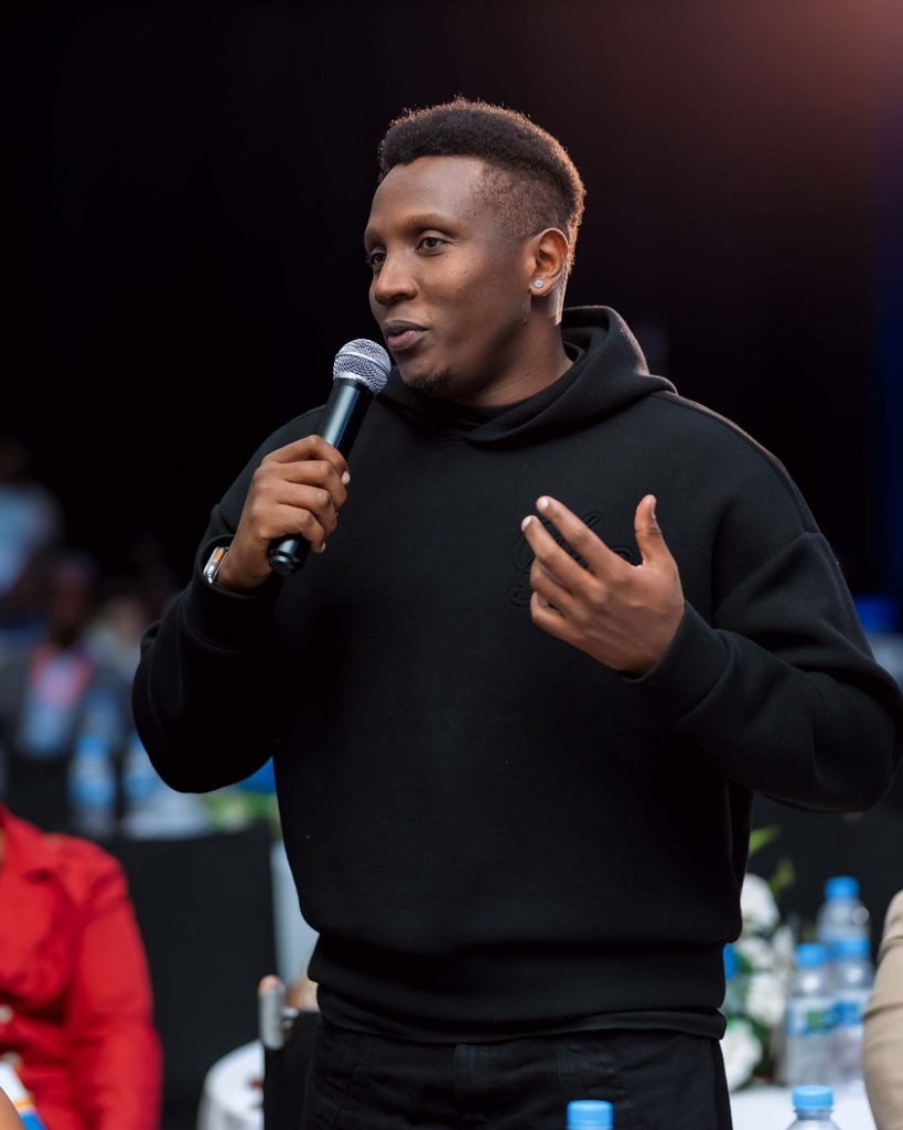 CHRISTOPHER YASABYE KILIZIYA GATOLIKA GUSHYIRAHO URUBUGA NKORANYAMBAGA RWO GUFASHA ABAKIRISITU GUSABA SERIVISI