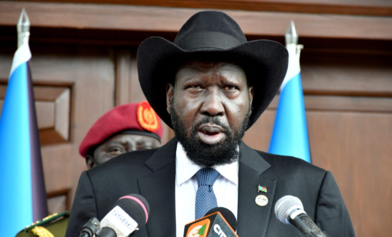Perezida Salva yirukanye umugaba mukuru w’Ingabo